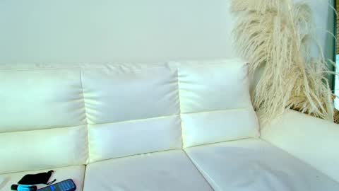 Rebeca Williams online show from February 24, 2025, 9:09 pm