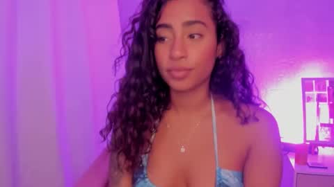 Snapshot of rebecaharrison111 chatting on December 12, 2024, 11:36 pm Rebeca online show from December 12, 2024, 11:36 pm