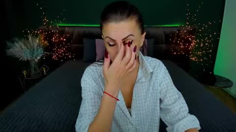 rebecca_diamonds online show from February 10, 2025, 12:50 pm