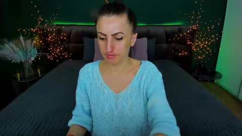 rebecca_diamonds online show from February 11, 2025, 6:40 am