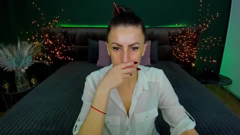 rebecca_diamonds online show from February 13, 2025, 6:52 am