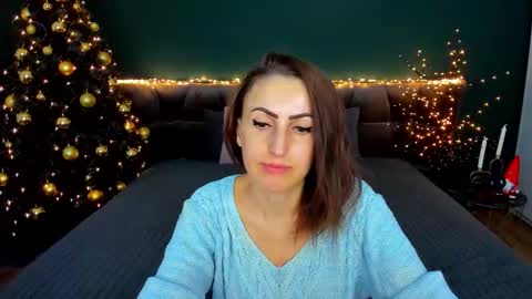 rebecca_diamonds online show from December 18, 2025, 7:03 am