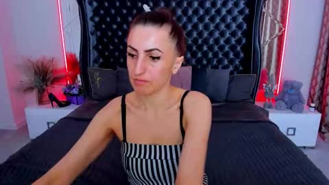 rebecca_diamonds online show from March 26, 2026, 7:25 am