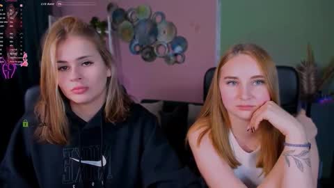 rebecca_smile_ online show from September 28, 2025, 7:41 pm