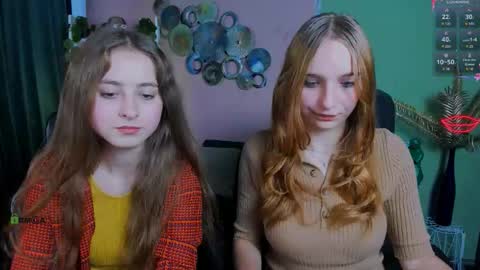 rebecca_smile_ online show from October 14, 2025, 12:50 pm