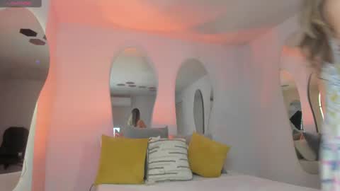 Rebe online show from March 7, 2025, 3:08 am