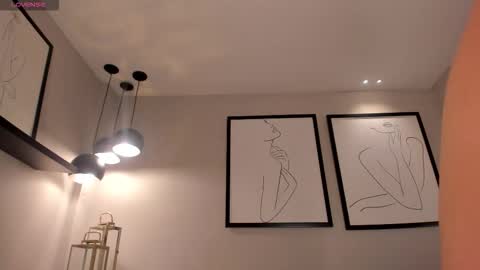 Rebe online show from February 5, 2026, 7:51 pm