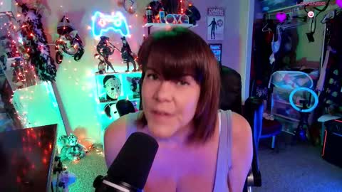 Rebecca Love online show from January 7, 2026, 10:23 pm