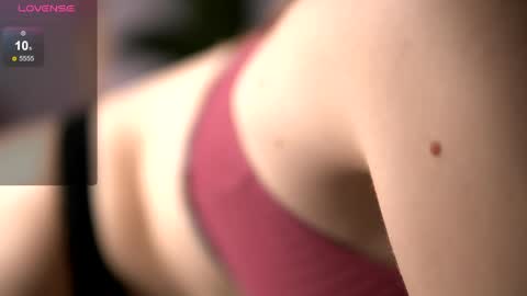 Snapshot of rebeccarese chatting on May 25, 2026, 8:31 am Rebecca online show from May 25, 2026, 8:31 am