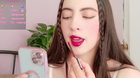 rebeccawhite_meow online show from April 8, 2026, 9:04 pm