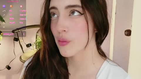 rebeccawhite_meow online show from April 28, 2026, 6:46 pm