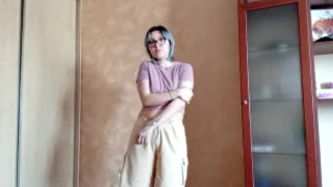 Zoe online show from March 9, 2026, 9:13 am