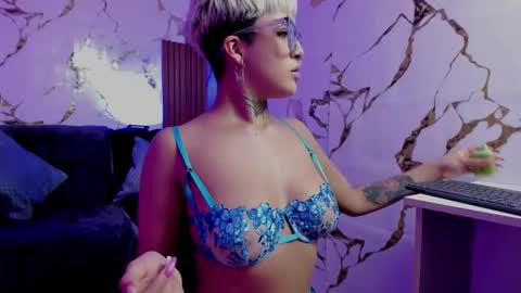 REBEKA online show from September 17, 2025, 2:35 am