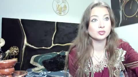 rebekarose online show from October 31, 2025, 11:39 pm