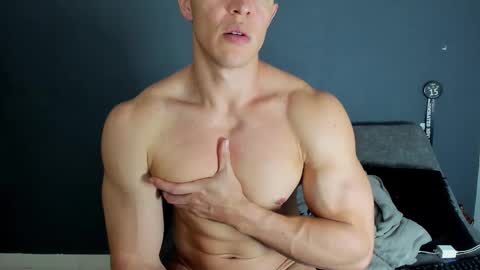 twitter REECET26 instagram RECCETAYLOR online show from November 1, 2025, 3:52 am