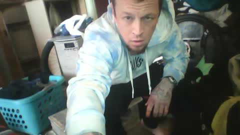 recka810 online show from March 2, 2025, 5:25 pm