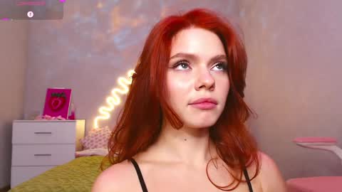red__candy online show from December 15, 2024, 3:42 pm