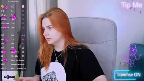 red__dizzy online show from June 9, 2026, 7:53 am