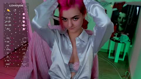 Bestie online show from January 1, 2025, 4:39 pm