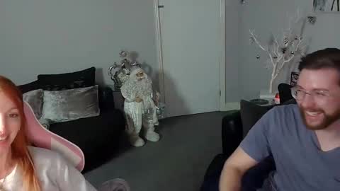 Red -  online show from December 7, 2024, 9:11 pm