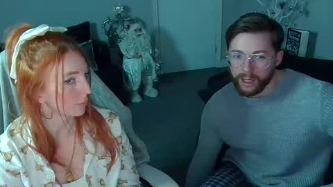 Red -  online show from December 15, 2024, 9:09 pm