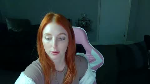 Red -  online show from February 3, 2025, 2:34 pm