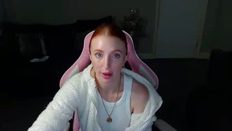 Red -  online show from February 12, 2025, 2:54 pm