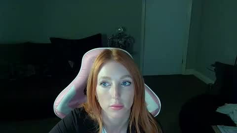 Red -  online show from September 22, 2025, 9:28 pm