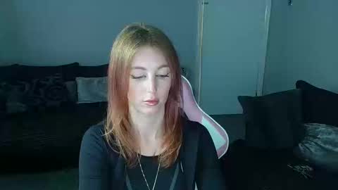 Red -  online show from April 15, 2026, 2:02 pm