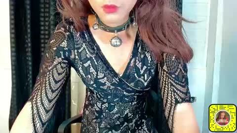 red_kitsune69 online show from March 5, 2025, 10:11 am
