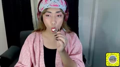 red_kitsune69 online show from March 10, 2025, 6:27 am