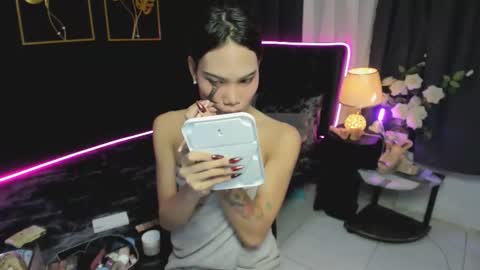 danika linn online show from November 8, 2025, 1:50 am