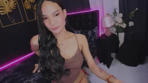 danika linn online show from November 22, 2025, 1:48 am