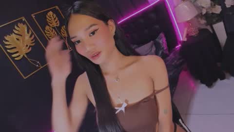 danika linn online show from November 25, 2025, 1:38 am