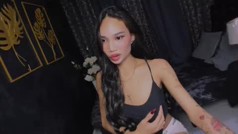 danika linn online show from December 1, 2025, 8:41 am