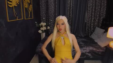 danika linn online show from December 3, 2025, 6:06 pm