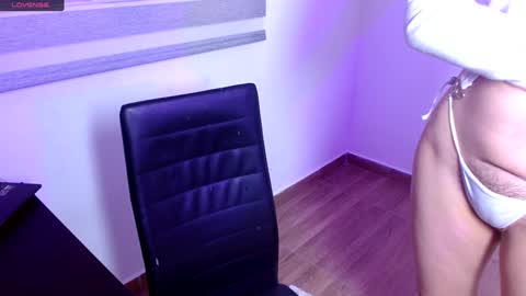 IG   OF red moonn online show from December 14, 2024, 3:15 pm