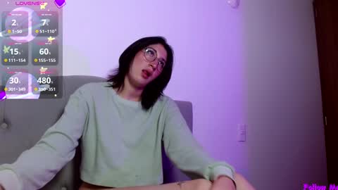 IG   OF red moonn online show from February 5, 2025, 12:06 pm