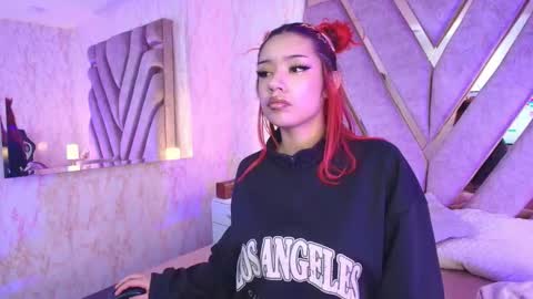 red_pandaa online show from November 16, 2025, 3:23 am