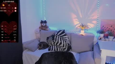 Snapshot of red_passsion chatting on February 10, 2025, 11:46 am Mia online show from February 10, 2025, 11:46 am