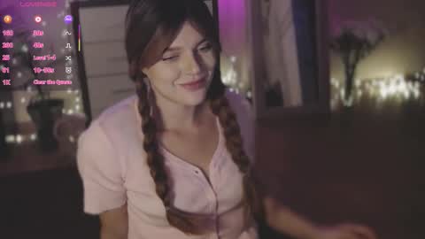 redaplle2 online show from October 6, 2025, 9:23 pm