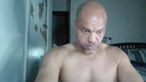 Redbone online show from April 16, 2026, 4:52 pm