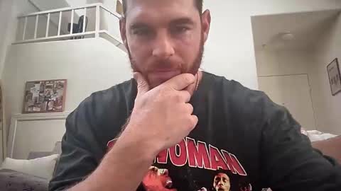 Snapshot of reddead7100 chatting on November 7, 2025, 10:21 pm reddead7100 online show from November 7, 2025, 10:21 pm