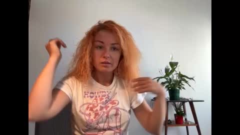 reddgirll online show from February 26, 2025, 2:46 pm