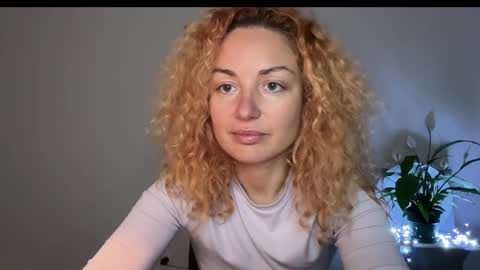 reddgirll online show from March 8, 2025, 8:57 pm