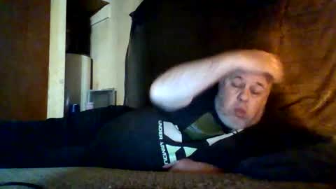 reddragon1195 online show from November 28, 2025, 3:20 am