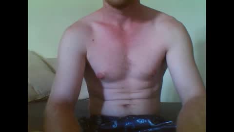 redfur_tigrrluvr online show from February 3, 2025, 3:20 am