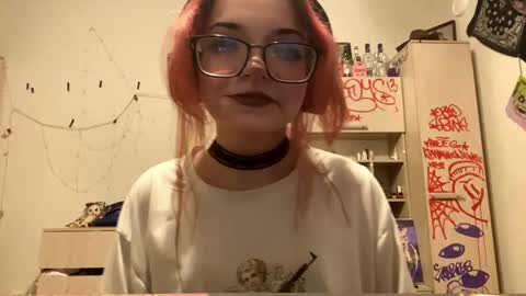 Eva online show from April 24, 2026, 9:28 pm