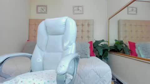 Lupe online show from March 6, 2025, 6:30 am