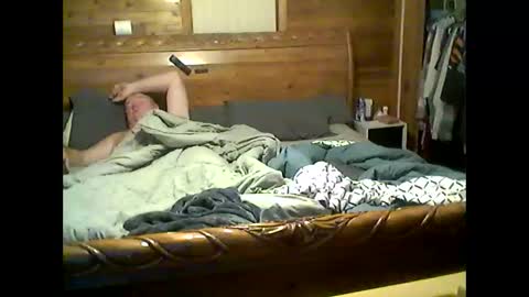 redpole4u online show from February 1, 2025, 4:35 am